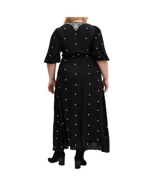 Plus Size Ulla Embroidered Dress
