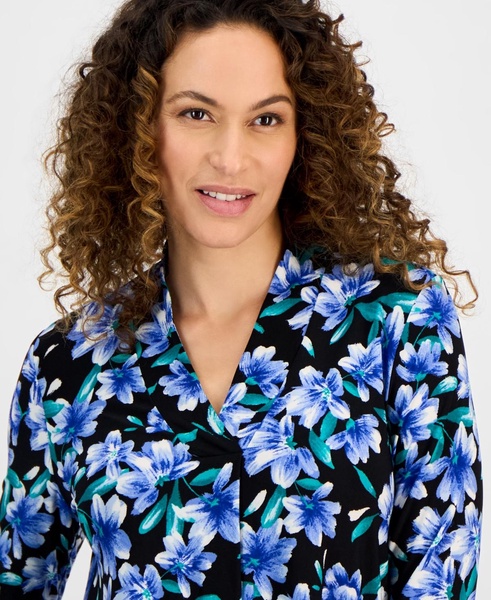 Petite Long-Sleeve V-Neck Collar Printed Top