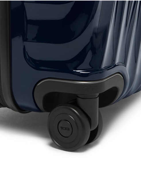 19 Degree Short Trip Expandable 4 Wheel Packing Case