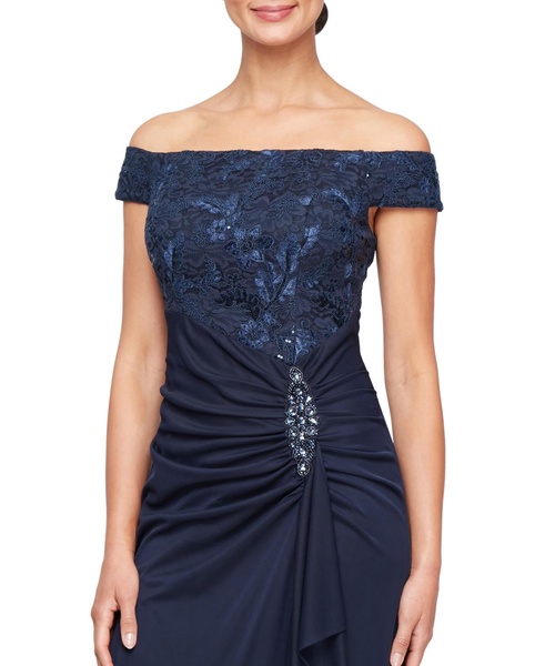 Women's Embroidered Lace Ruched Gown
