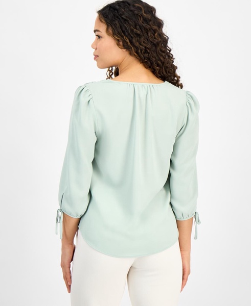 Women's 3/4-Sleeve V-Neck Top