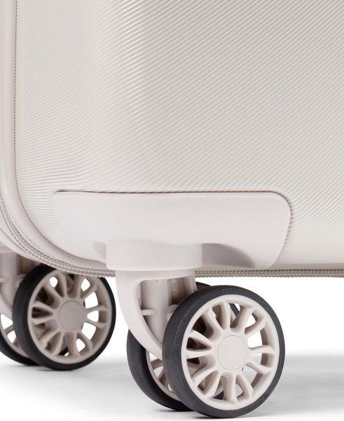 Clean Cut 20" Upright Luggage