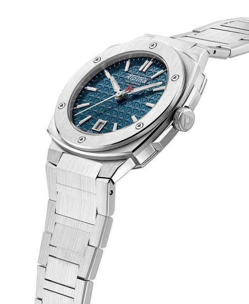 Women's Swiss Alpiner Extreme Stainless Steel Bracelet Watch 34mm