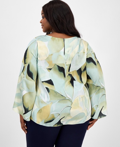 Plus Size Printed Keyhole Blouse