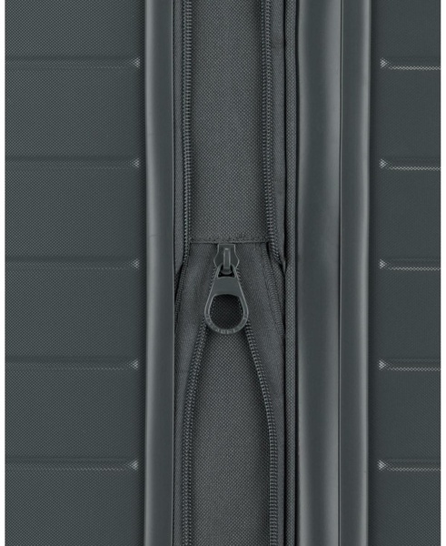 Munich 28" Upright Luggage