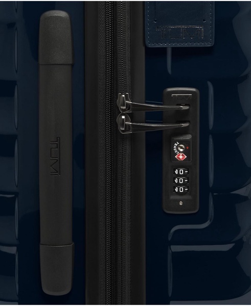 19 Degree Short Trip Expandable 4 Wheel Packing Case