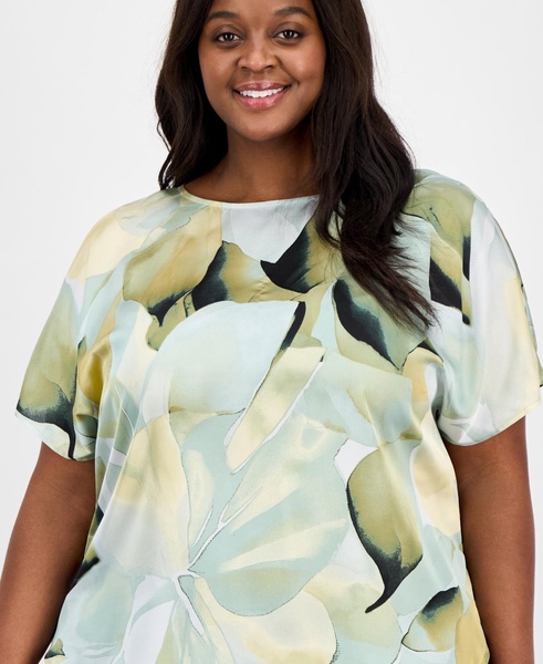 Plus Size Printed Bateau-Neck Short-Sleeve Blouse