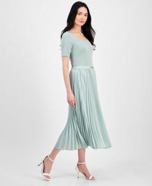 Women's Short-Sleeve Sweater & Pleated Midi Skirt