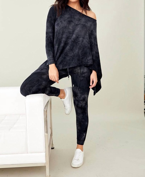 soft stretch asymmetrical tie dye top in onyx