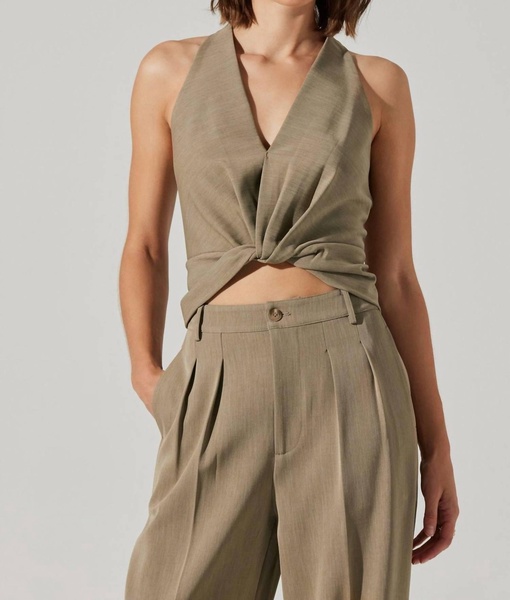faria twist front crop top in cedar