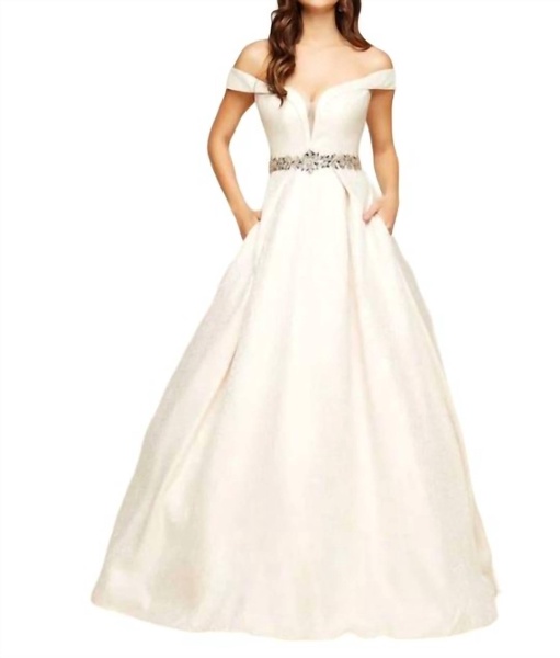 bustier gown in champagne