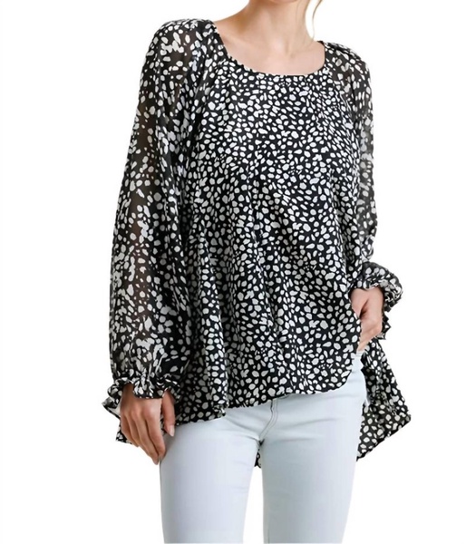 dalmatian balloon ruffle sleeve top in black/white