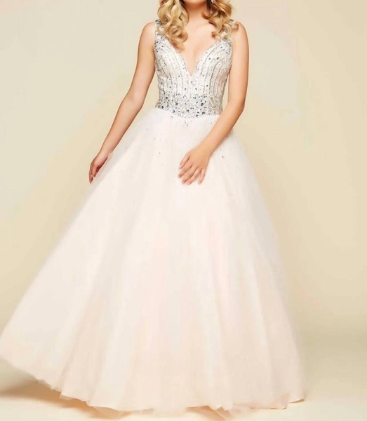 modern ball gown in nude/silver