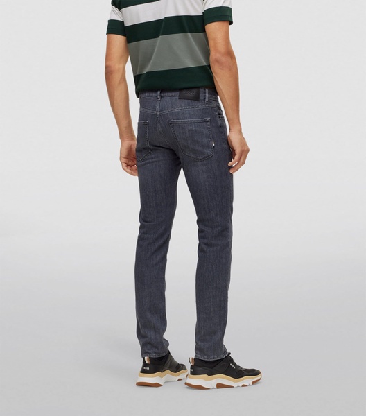 Straight Jeans