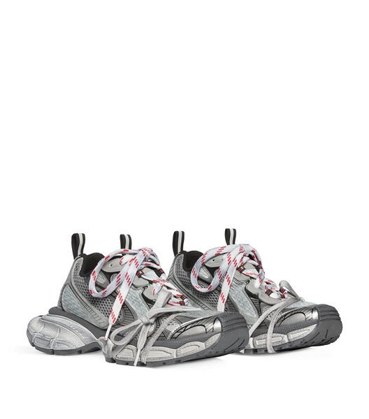 3XL Lace-Up Sneakers
