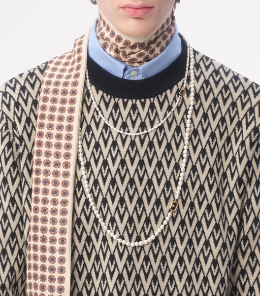 Virgin Wool Toute La V  Sweater