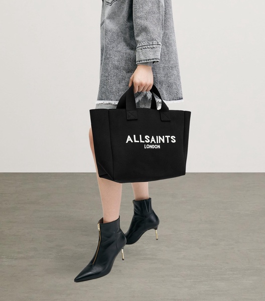 Medium Izzy Logo Tote Bag