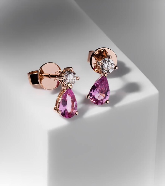 18kt rose gold earrings with sapphires and diamonds