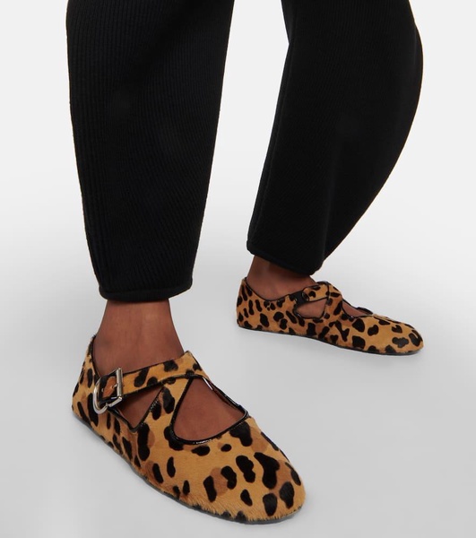 Leopard-print ballet flats
