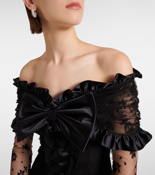 Bow-detail ruffled off-shoulder lace gown