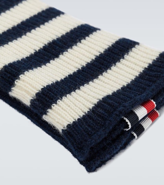 Cashmere gloves