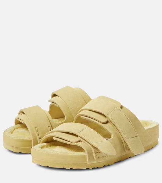 x Tekla Uji suede slides