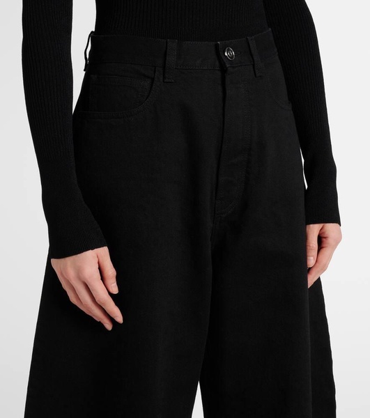 Barrel-leg jeans