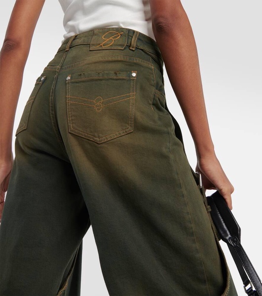 Embellished buckle boyfriend jeans