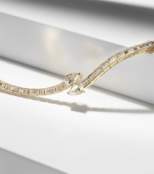 Saturn 18kt gold choker with diamonds