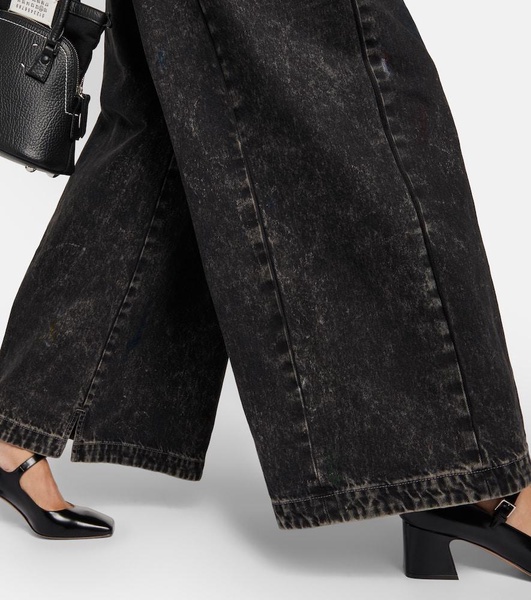 Distressed wide-leg jeans