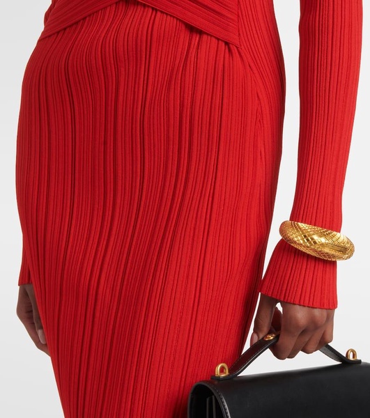 Knitted gown