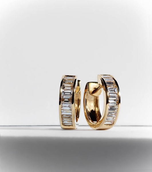 Hannah 18kt gold earrings with diamonds