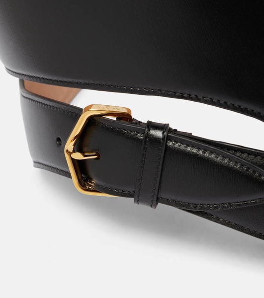 Cut-out leather belt