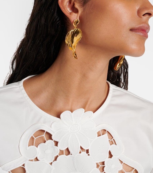 Petal drop earrrings