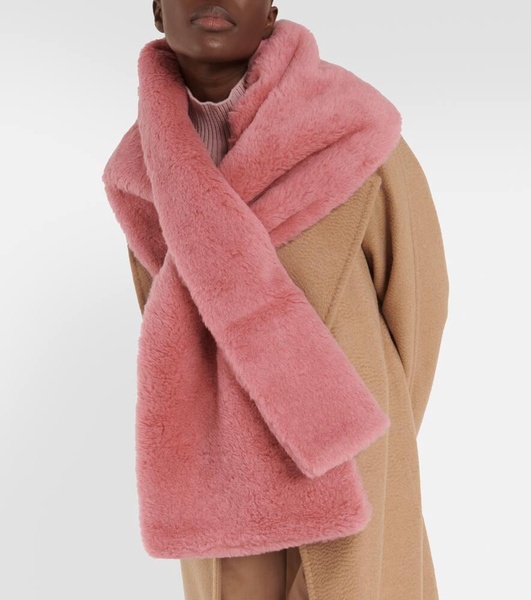 Full teddy scarf