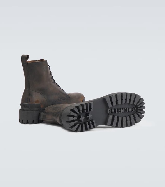 Strike leather boots