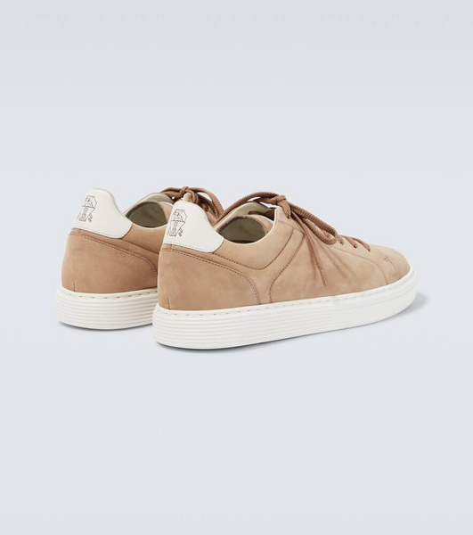 Leather sneakers