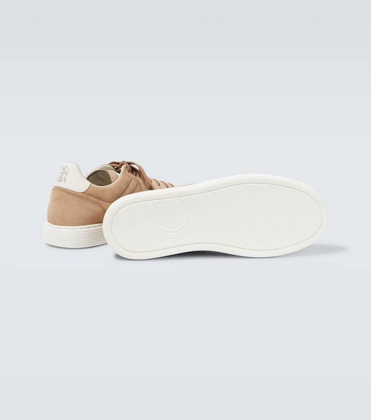 Leather sneakers