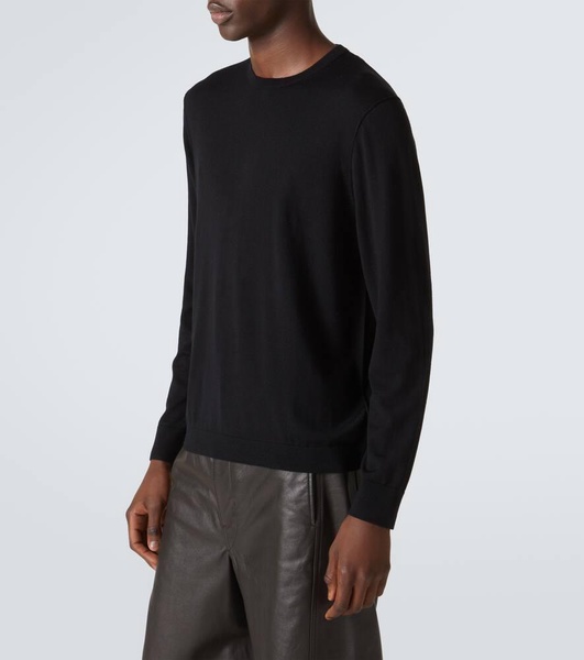 Virgin wool sweater