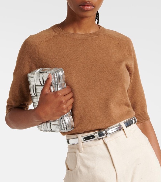 Metallic leather belt