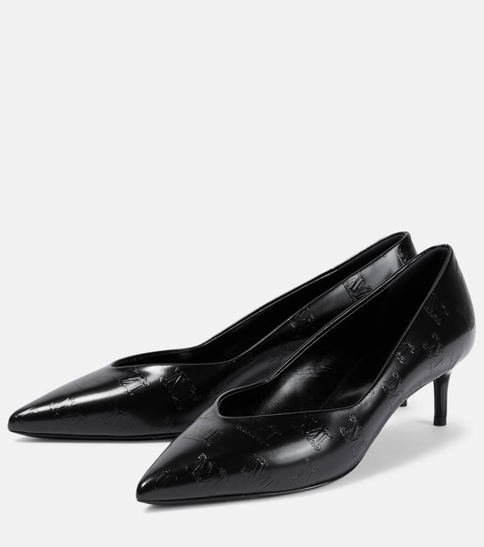 Polished leather pumps