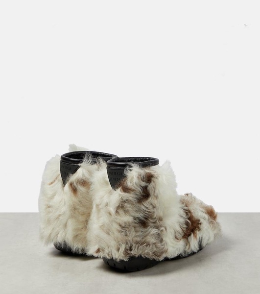 Snap shearling ankle boots