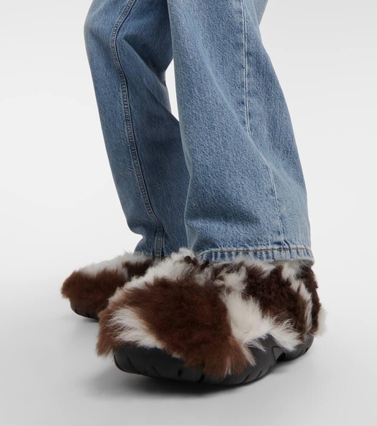 Snap shearling ankle boots