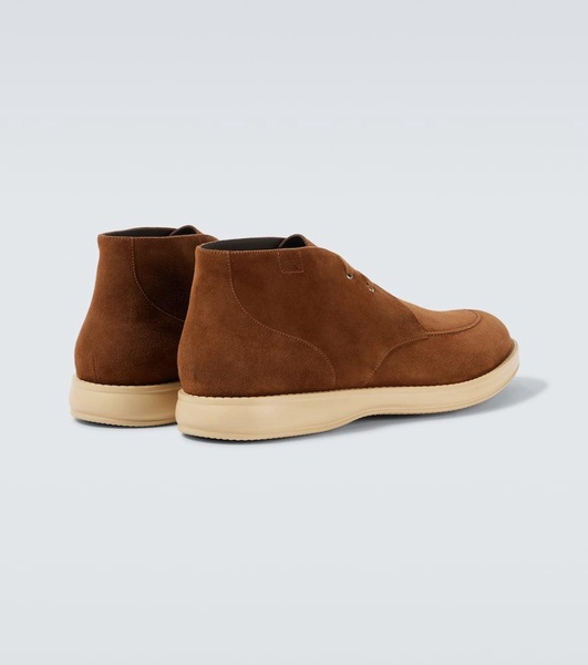 Suede desert boots