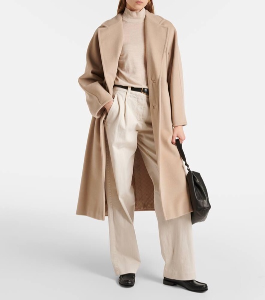 Wool and cashmere coat