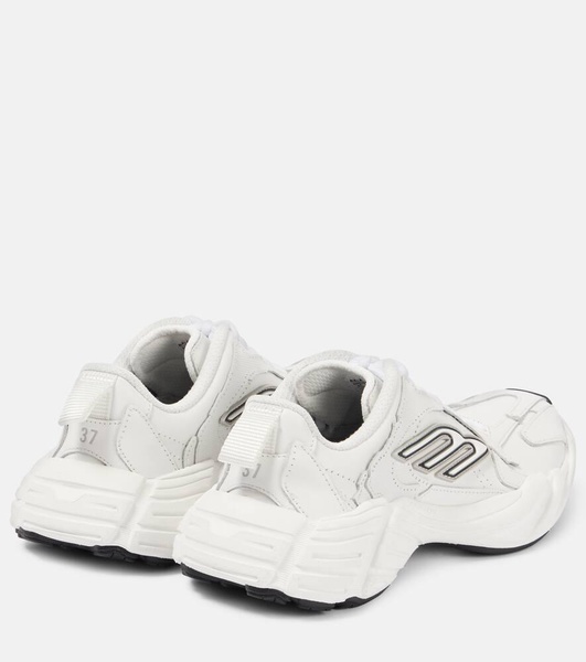 Women's Monday Shoe in White/black/grey