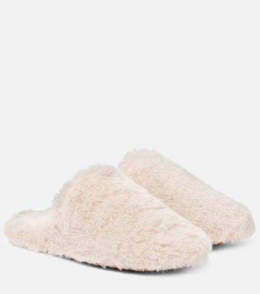 Teddy slippers