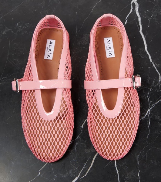 Patent leather-trimmed mesh flats