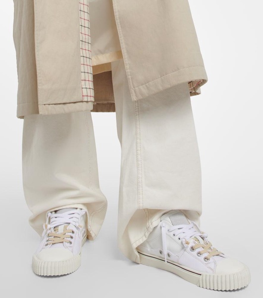 Leather sneakers