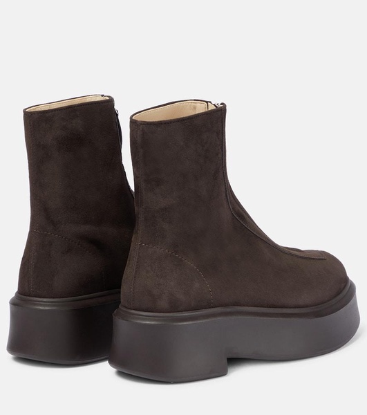 Zipped Boot 1 suede ankle boots